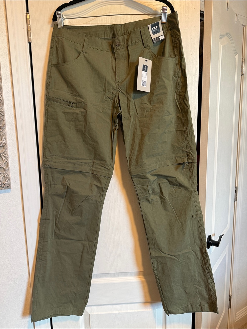 Women’s Convertible Hiking Pants- CQR Olive Green New With Tags